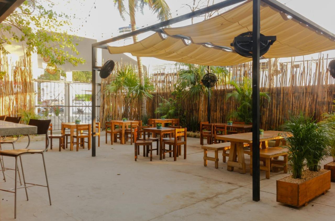 Lucky Duck Pj Hotel Cancun Luaran gambar